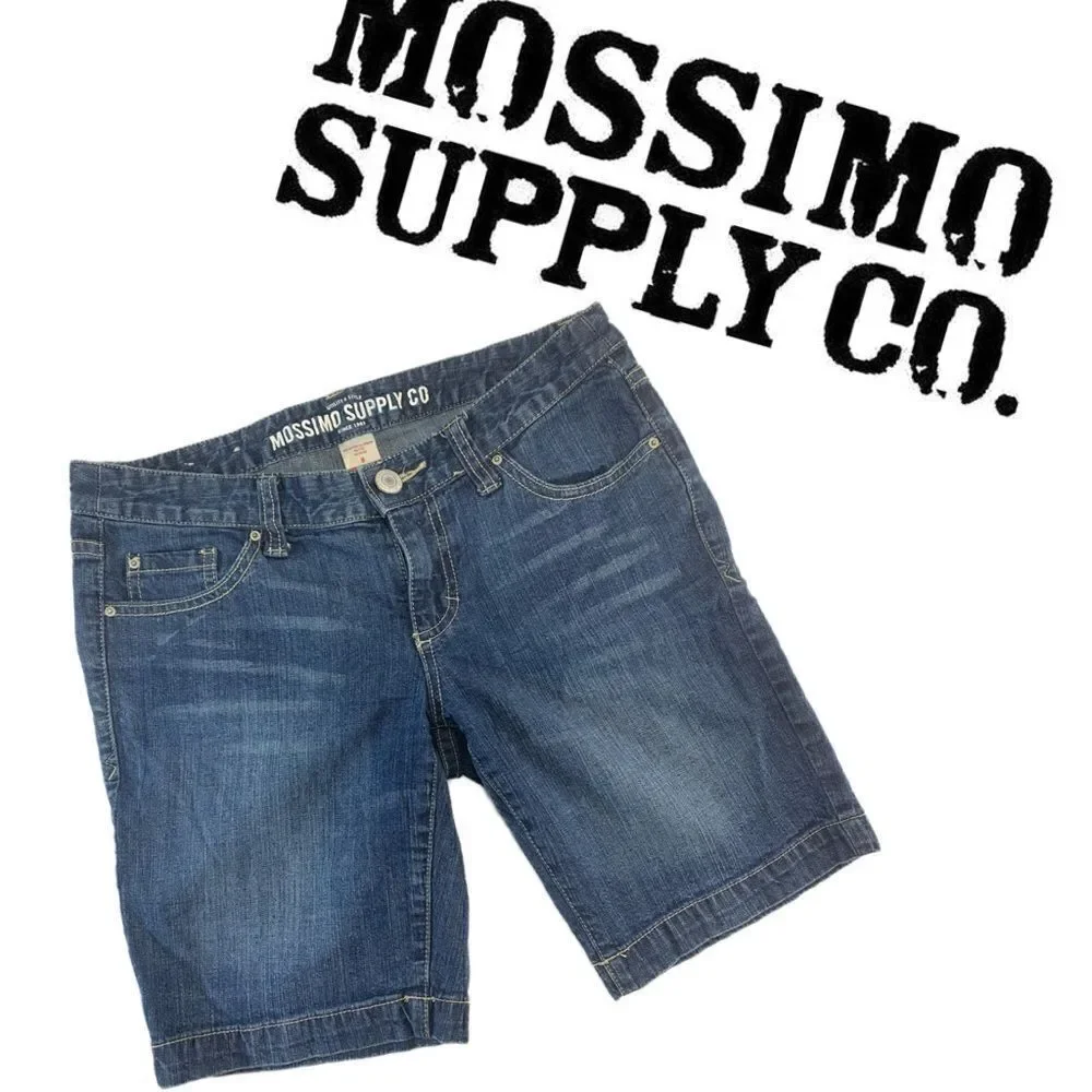 Mossimo supply CO. Bermuda shorts sz 9